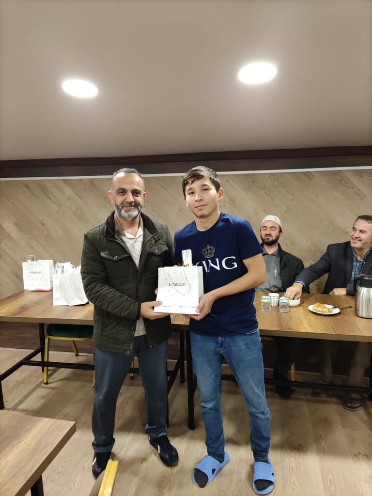 Cennet Kuran Kursu Hafızlarımıza Hediyeleri Takdim Edildi 10