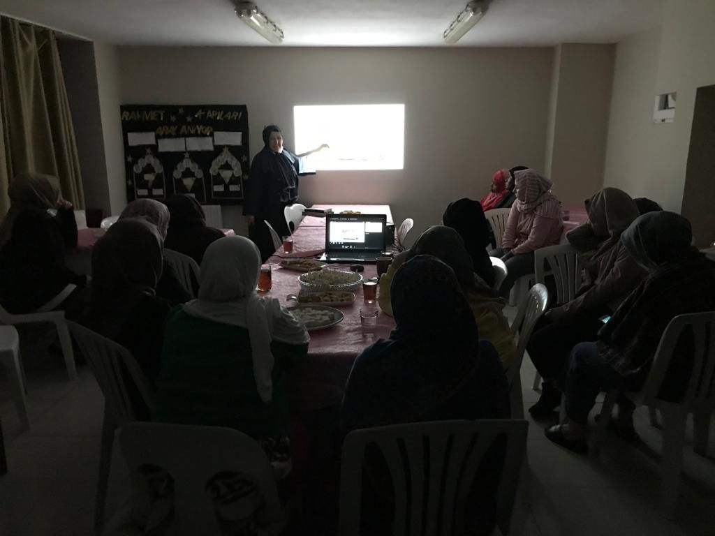 Kısıklı Kız Konukevi Miraç Kandili Programı 8