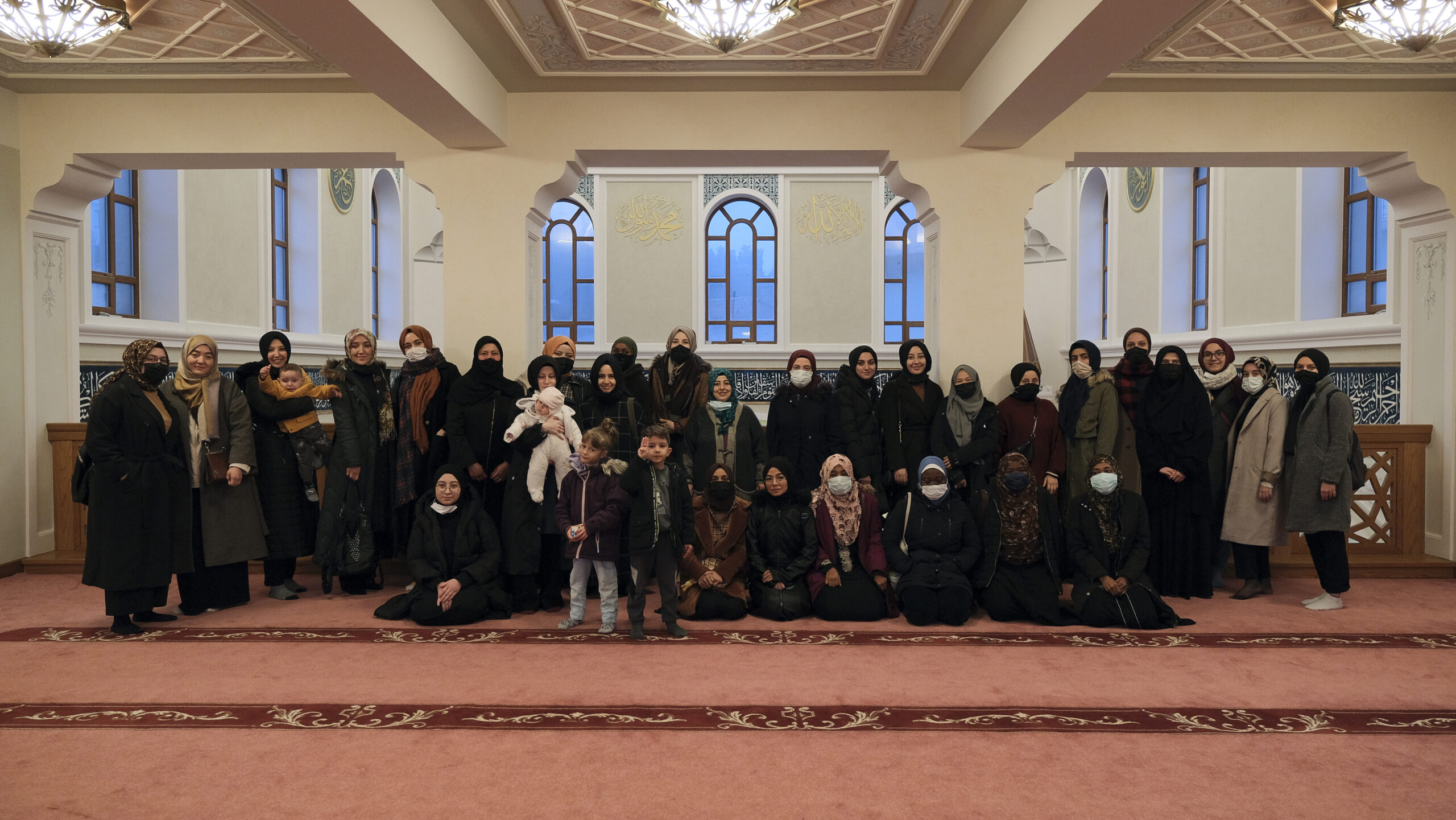 Kız Yurtlarımızın Cennet Cami Sabah Namazı Buluşması