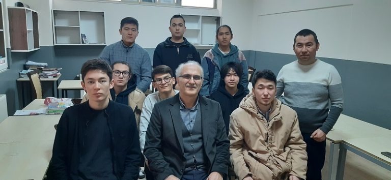 Kartal Yurdumuzda Üniversiteli Kazak Öğrencilerin Kampı 13