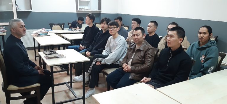 Kartal Yurdumuzda Üniversiteli Kazak Öğrencilerin Kampı 12