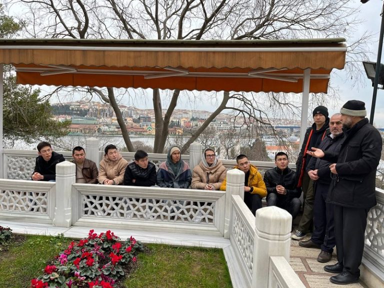 Kartal Yurdumuzda Üniversiteli Kazak Öğrencilerin Kampı 3