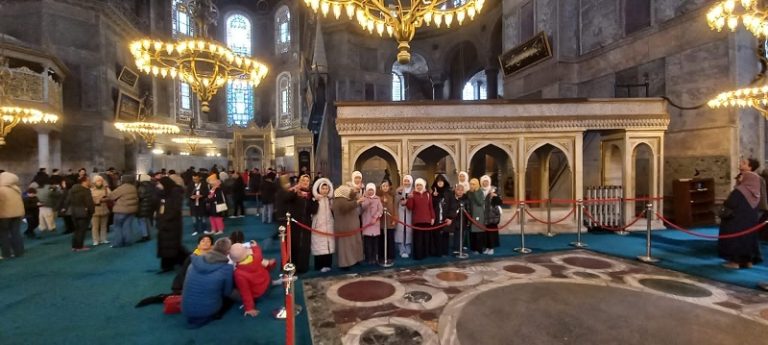 Ayasofya Ve Sultanahmet Cami Ziyareti 3