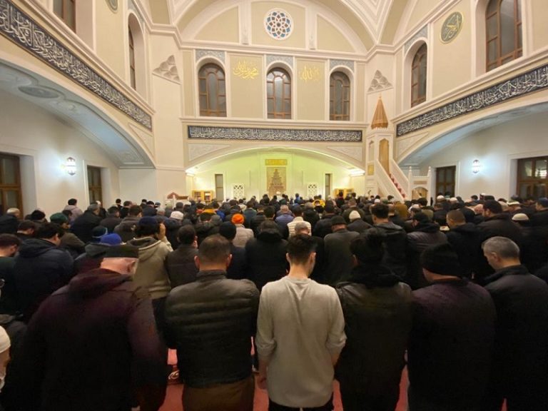 Cennet Cami Berat Kandili Programı 5
