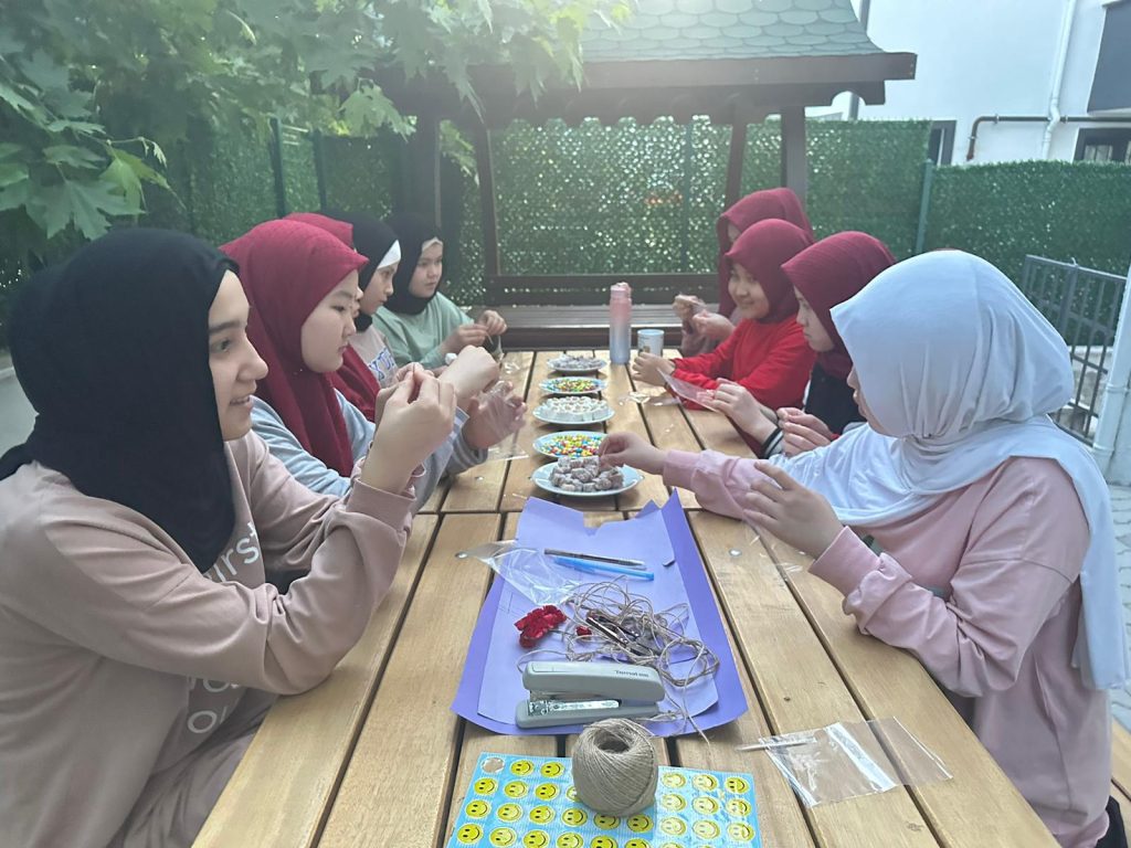 Çayırova Kız Kur’an Kursumuzun El işi Etkinliği 3
