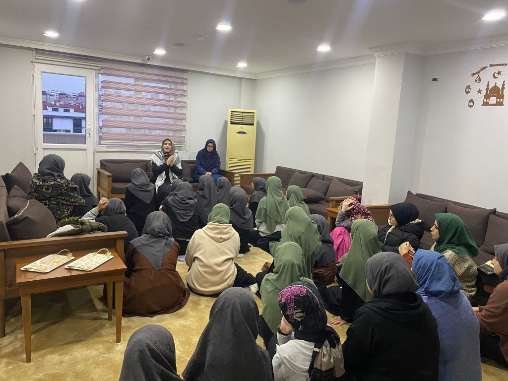 Çayırova Kız Kur’an Kursumuzda Regaib Kandili Programı 2