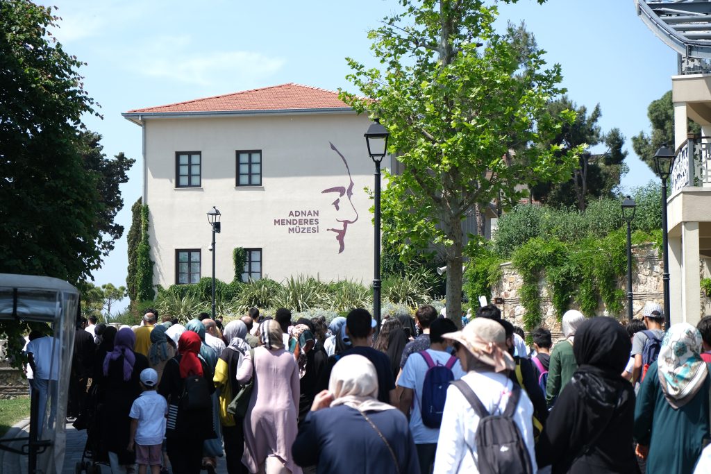Öğrencilerimize Demokrasi ve Özgürlükler Adası ( Yassıada ) Gezisi Düzenlendi 17