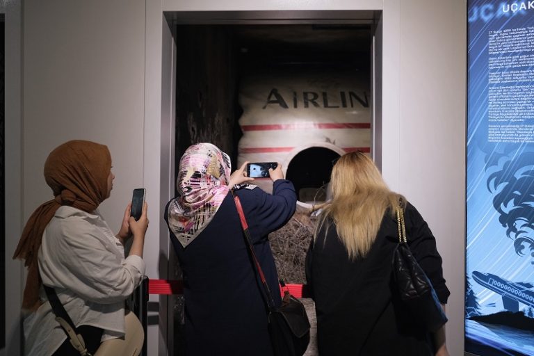 Öğrencilerimize Demokrasi ve Özgürlükler Adası ( Yassıada ) Gezisi Düzenlendi 22