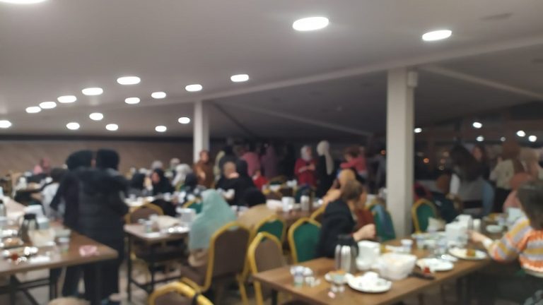 Vakfımız Yurtlarında Barınan Kız Öğrencilerimize Meşk Programı 3