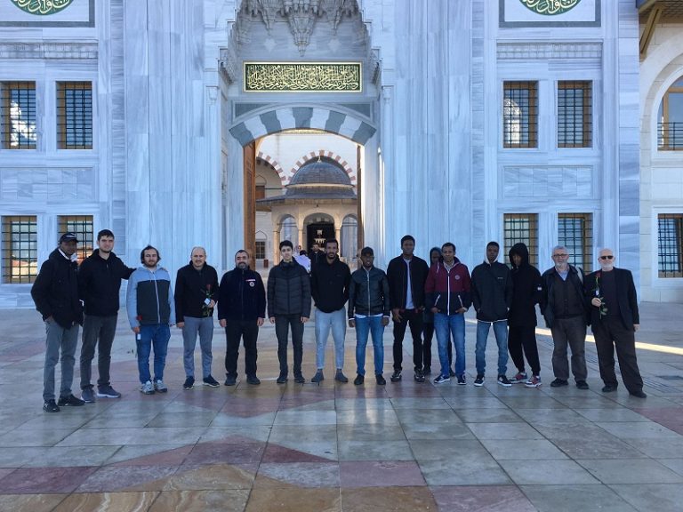 Kartal Talha Günata Yüksek Öğrenim Erkek Öğrenci Yurdu Öğrencilerimizin Çamlıca Sabah Namazı Programı 3